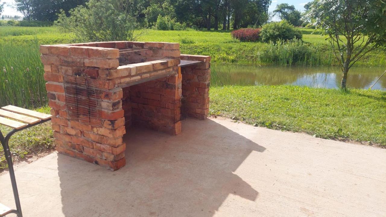 Zaku Muiza Pension Anspoki Buitenkant foto